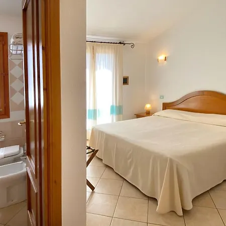 Hotell Le Anfore 3*