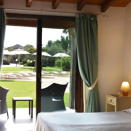 Le Anfore Hotell Villasimius
