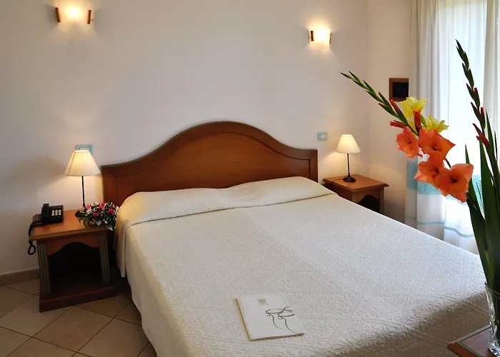 乐安福尔酒店 3*